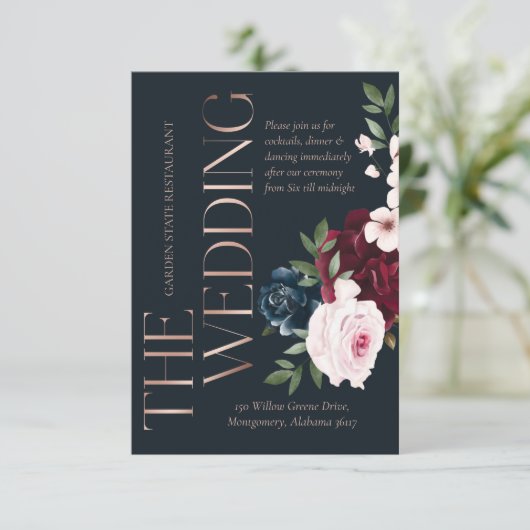 ブルゴーニュ結婚ー&ネイビー水彩色の花模様 エンクロージャーカード (スタンド正面)