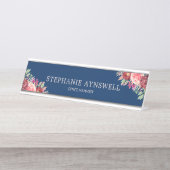 ブルゴーニュ赤面フローラネイビーブルーパーソナライズされた デスクネームプレート (正面)