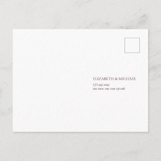 ブルゴーニュ赤面ボタニカルレースウッドウェディングRSVP インビテーションポストカード (裏面)