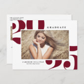 ブルゴーニュ2025はっきりしたタイポグラフィ写真卒業 インビテーションポストカード (正面/裏面)