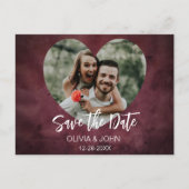 ブルゴーニュ・カップルのハート・フレーム結婚の写真 ポストカード (正面)