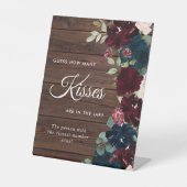 ブルゴーニュ&ネイビーブルーウッド何人のキスサイン 台座サイン (正面)