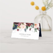 ブルゴーニュ、ネイビーブルー、赤面ピンクフローラ結婚ズ プレイスカード (裏面)