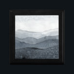 ブルスターリンググレーバレー ギフトボックス<br><div class="desc">Blustering Valley I by Grace Popp.灰色と柔らかい形が来一緒に谷や小さな丘を作成する。</div>