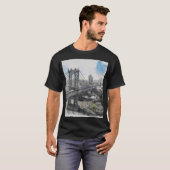 ブルックリンブリッジNYCシティスケープT型 – ヴィンテージアーバン Tシャツ (正面フル)