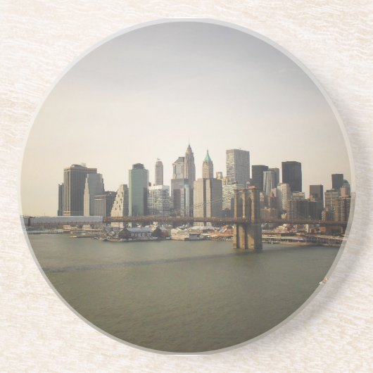 ブルックリン橋およびニューヨークシティのスカイライン コースター (正面)