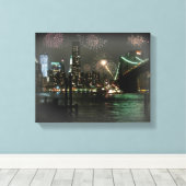 ブルックリン橋の上の花火 キャンバスプリント (インサイチュ (ウッドフロア))