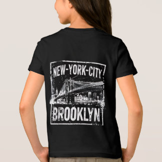 ブルックリン, ニューヨーク – 1898年創業 トライブレンドTシャツ