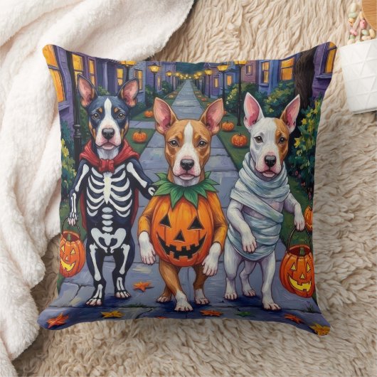 ブルテリアのハロウィンコスチューム クッション (ブランケット)