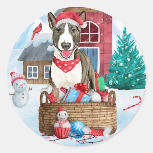 ブルテリアの犬 雪の中のクリスマスの犬小屋 ラウンドシール (正面)