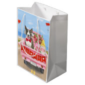 ブルテリアドッグバレンタインデートラックハート ミディアムペーパーバッグ (裏面アングル)