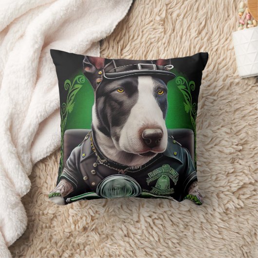 ブルテリア犬が自転車を運転する聖パトリックの日 クッション (ブランケット)