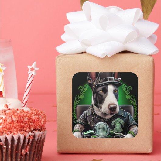 ブルテリア犬が自転車を運転する聖パトリックの日 スクエアシール (パーティー)