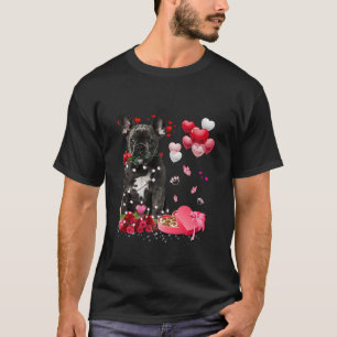 ブルドッグおもしろいバラハートハッピーバレンタインデー Tシャツ