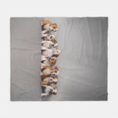 ブルドッグパピーかわいい英国ブルドッグパピー フリースブランケット (正面(横))