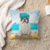 ブルドッグフランスのオンビーチ クッション (ブランケット)