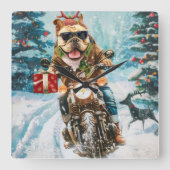 ブルドッグライディングオートバイクリスマス スクエア壁時計 (正面)
