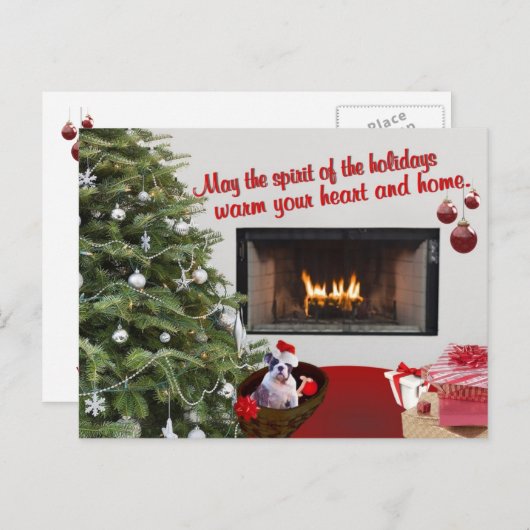 ブルドッグ子犬の暖かい暖炉のシーンのクリスマスの願い シーズンポストカード (正面/裏面)