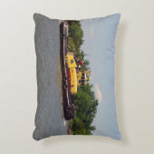 ブルドッグ訛りの枕 アクセントクッション (正面(垂直))