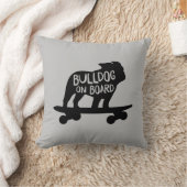 ブルドッグ・オンボード | スケートボードドッグシルエット クッション (ブランケット)