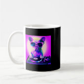 ブルドッグVaporwave Dj犬の美女の子 コーヒーマグカップ (左)