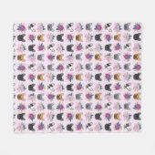 ブルドッフランスのグラベンダー花模様 フリースブランケット (正面(横))