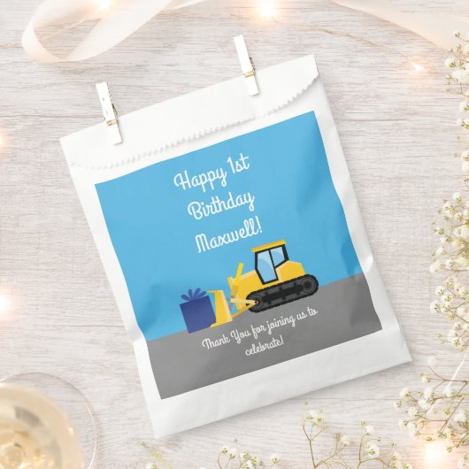 ブルドーザーかわいい1st誕生日パーティー建築 フェイバーバッグ (クリップ留めされた状態)
