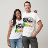ブルドーザーオペレーターのバッテリー寿命 Tシャツ (ユニセックス)