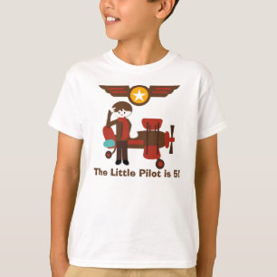 ブルネットの男の子のパイロットの誕生日のカスタムのTシャツ Tシャツ