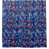 ブルフィンチ、赤い鳥の青い森の木の繊維芸術 シャワーカーテン (正面)