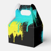 ブルボーイ誕生日ネオングラフィティイエローティール（緑がかった色） フェイバーボックス (裏面サイド)