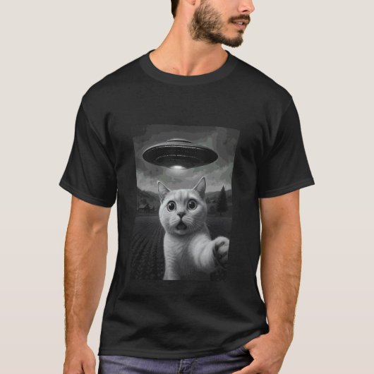 ブルミラ 猫の自撮り 宇宙人に拉致される 笑える メメアート Tシャツ (正面)
