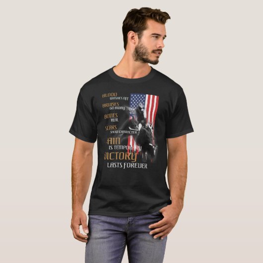 ブルライディングテキサス州ライダーアメリカ米国国旗のデザインオン Tシャツ (正面フル)