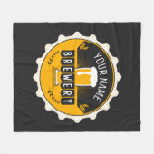 ブルワリパーソナライズされたービールボトルキャップバー フリースブランケット (正面(横))