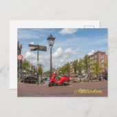 ブルワーズグラハト橋の上の赤いスクーター ポストカード (正面/裏面)