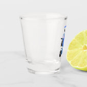 ブルーおもしろいセメントミキサー漫画イラストレーション ショットグラス (左)