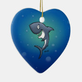 ブルーおもしろいバックグラウンドに笑顔のサメ セラミックオーナメント (右)