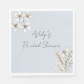 ブルーかわいらしホワイトバタフライフローラブライダルシャワー スタンダードランチョンナプキン (正面)