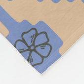 ブルーとクリームの模様 フリースブランケット (角)