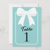 ブルーと真珠ホワイト弓コケットテーブル番号 招待状 (正面)