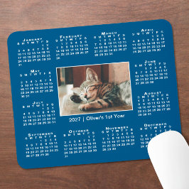 ブルーにあなたの写真と名前を入れたモダンな2027年カレンダー マウスパッド