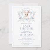 ブルーのイースターバニー crest フラワーベイビーボーイシャワー 招待状 (正面)