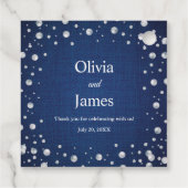 ブルーのデニム ダイヤモンド パール ウェディング カップルのシャワー フェイバータグ (裏面)