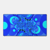 ブルーのモダンアブストラクトフラクタルアート デスクマット (正面)