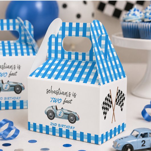 ブルーのレーシングカーの2歳の誕生日招待状 フェイバーボックス