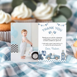 ブルーのレーシングカーブルーイボーイの誕生日パーティーの写真 サンキューカード