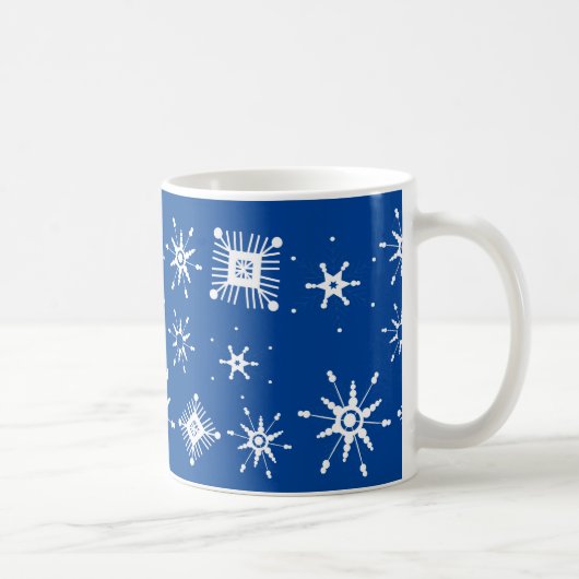 ブルーの幾何学模様の雪の結晶ミックス コーヒーマグカップ (右)