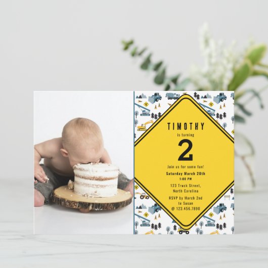 ブルーの建設トラック現場写真誕生日パーティー サンキューカード (スタンド正面)