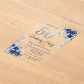 ブルーの花とシルバーのギラギラした滴 50歳の誕生日 アクリル招待状 (レイダウン)