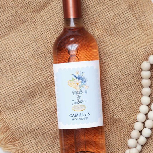 ブルーの花びらとプロセッコのブライダルシャワー ワインラベル